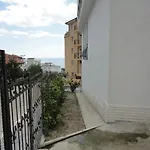 Guest Casa Luba Apartment